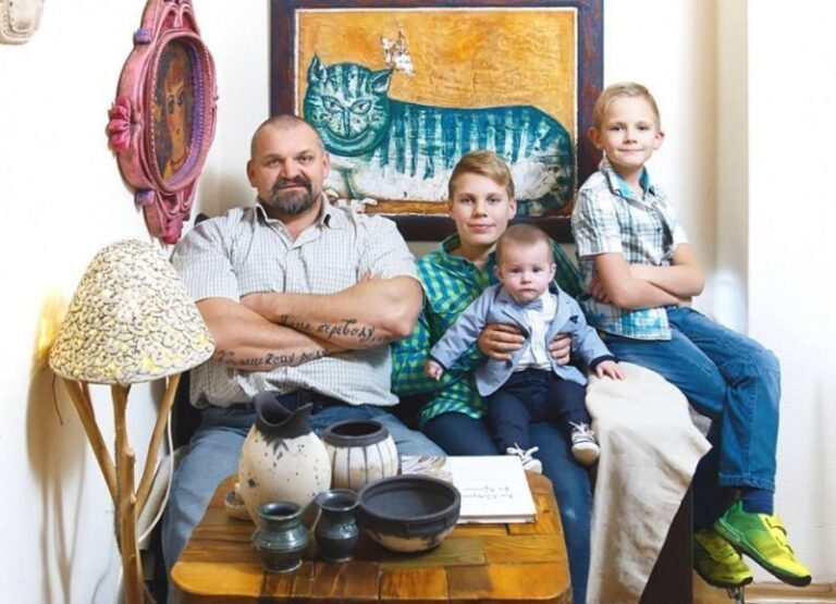Вірастюк пустив за кермо свого 14-річного сина (ВІДЕО)