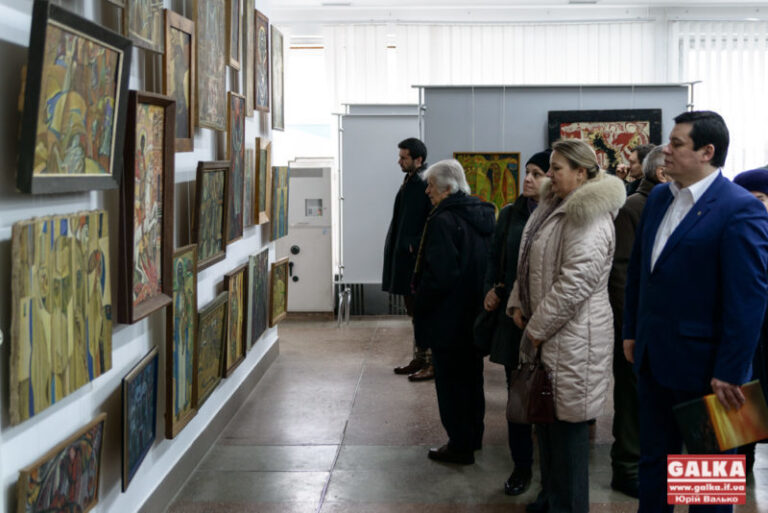 Тут є дух Заливахи: в обласному центрі презентували твори відомого франківського митця (ФОТО)