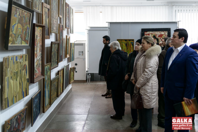 Тут є дух Заливахи: в обласному центрі презентували твори відомого франківського митця (ФОТО)