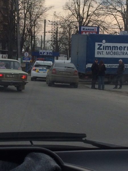 Водій, за котрим в неділю поліціянти влаштували погоню, перед тим показово порушив правила
