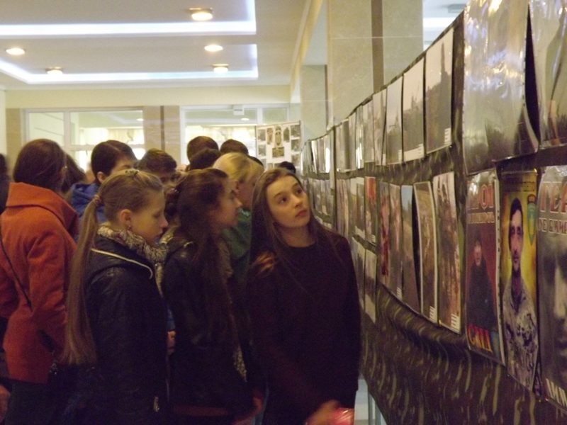 Виставку «Добровольчий батальйон ОУН: два роки війни» відкрили на Франківщині (ФОТО)