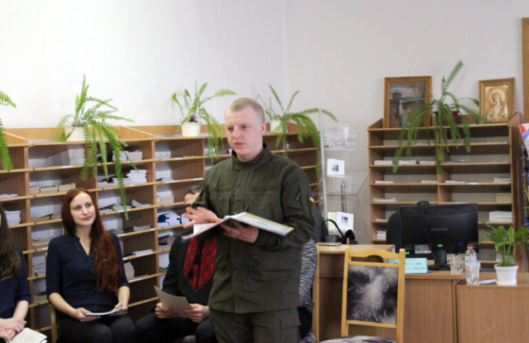 У Франківську нацгвардійці декламували твори шістдесятників (ФОТО)