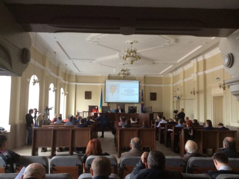 Коломийська міськрада прийняла звернення до керівництва країни щодо блокади Донбасу