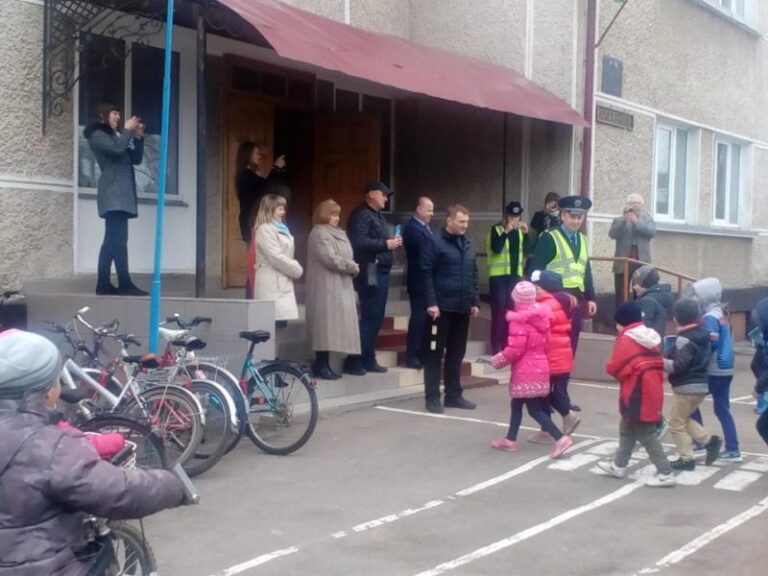 Для школярів на Коломийщині провели заняття з правил дорожнього руху