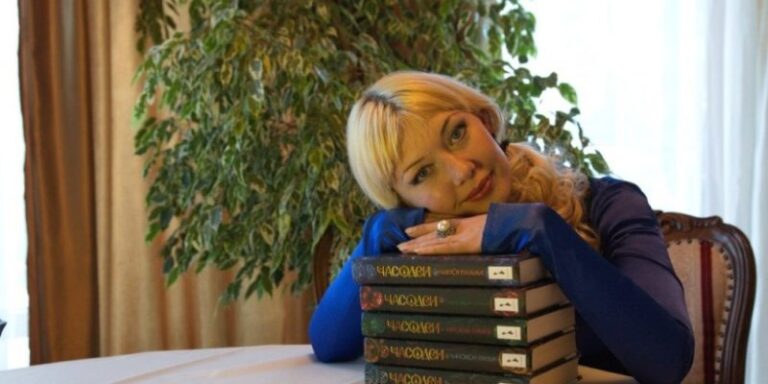 Письменниця-фантастка зустрінеться з іванофранківцями
