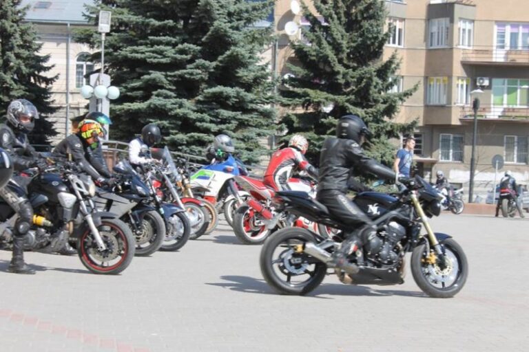 У Франківську муніципальні вартові відкрили мотосезон (ФОТО)