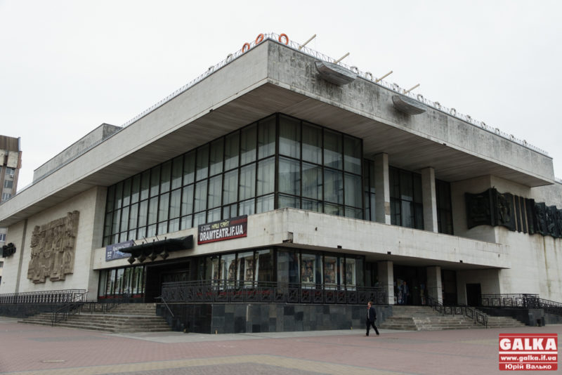 Франківські театрали розповіли, як карантин змінив їх життя та роботу