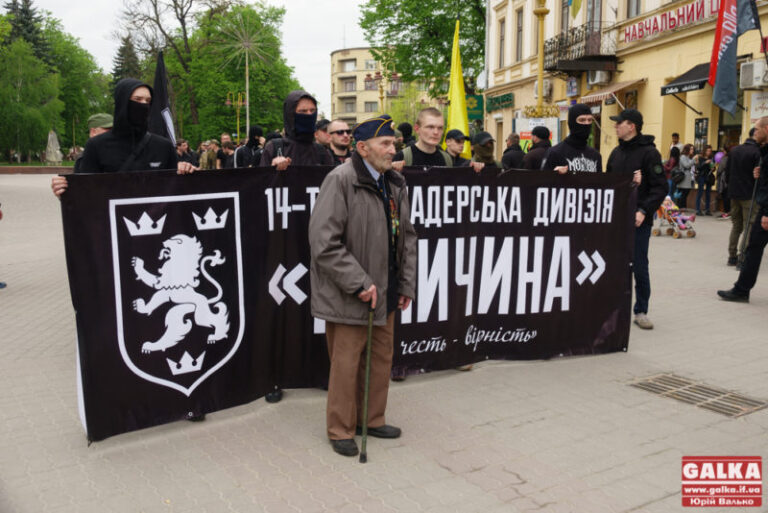 Люди, що вдягають форму СС “Галичина”, до Польщі не в’їдуть – глава МЗС