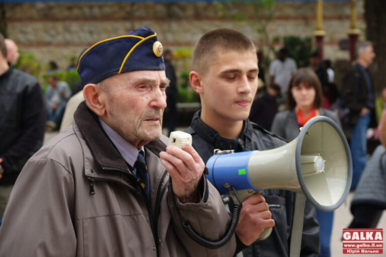 Стало відомо, коли попрощаються з почесним громадянином міста Михайлом Муликом