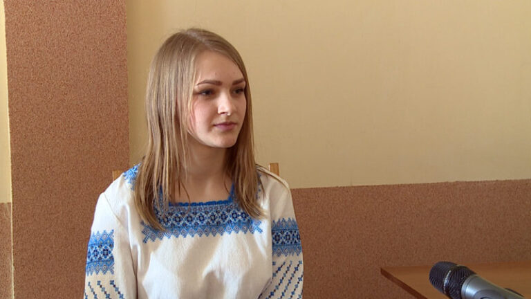Коломийська студентка перемогла у Всеукраїнській олімпіаді з української мови (ВІДЕО)
