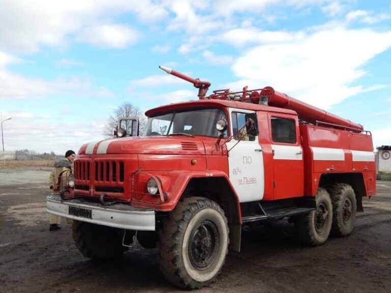 На летовищі у Коломиї військові вчилися запобігати вогню