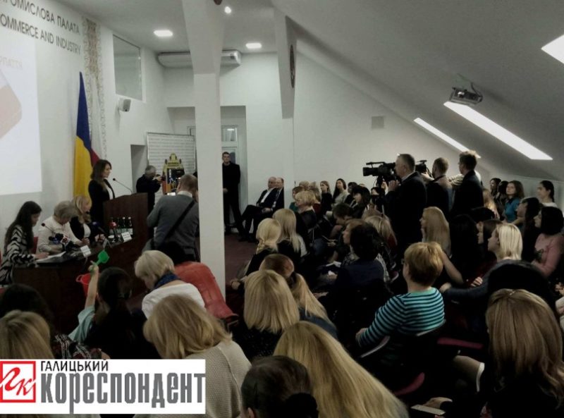 Франківки зустрілися з найбагатшою жінкою Польщі (ФОТО)
