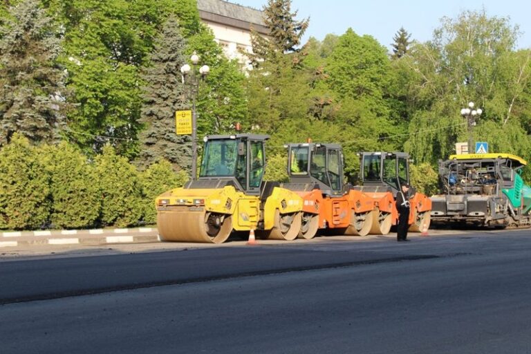 55 мільйонів гривень спрямувала франківська митниця на ремонт доріг