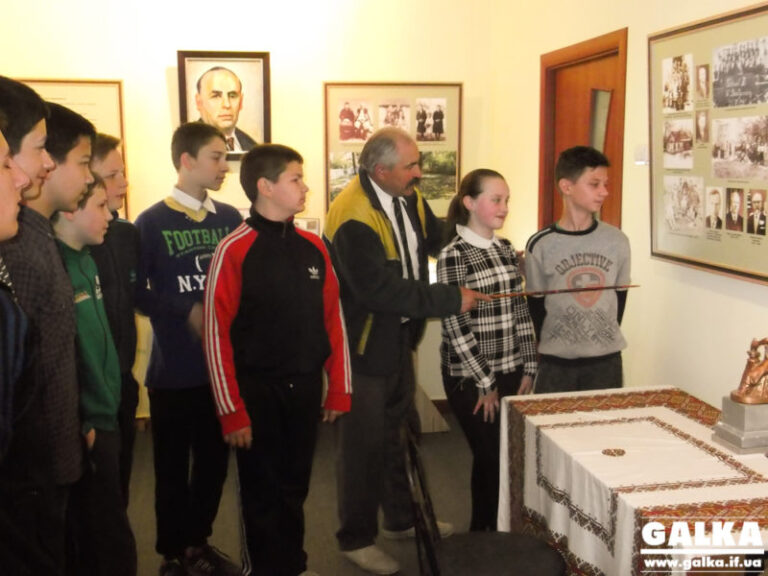 У рідному селі краєзнавця Михайла Головатого презентували експозицію про його життя та роботу (ФОТО)