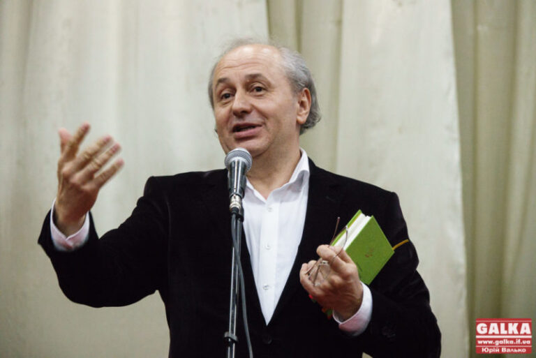 Я відчуваю, що тут у повітрі бринить відродження, – Малкович на зустрічі з франківськими студентами (ФОТО)