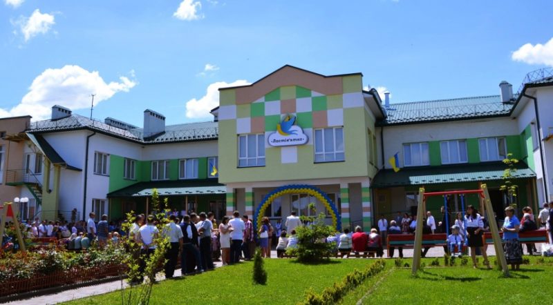 У Вовчинці відкрили новий дитсадок “Ластів’ятко”