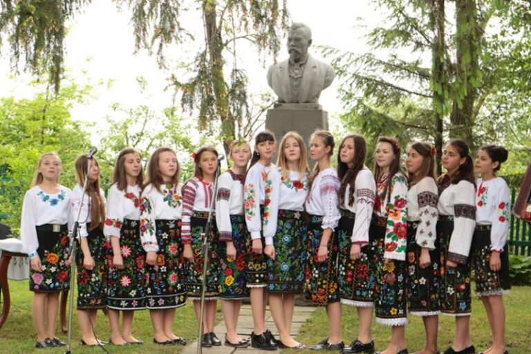У рідному селі Василя Стефаника  відбулися урочистості з нагоди його 146-річчя