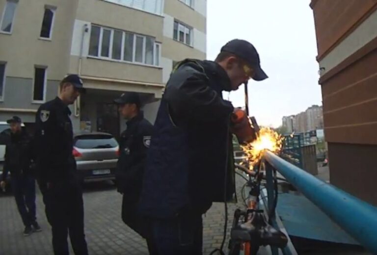 Муніципальні вартові допомогли франківцю, у якого ледь не вкрали велосипед (ФОТОФАКТ)