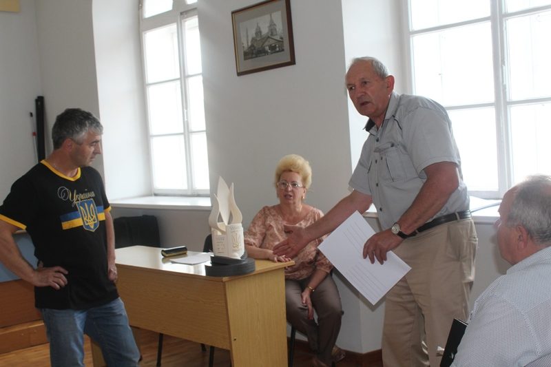 Гнідан, пам'ятник, снятин