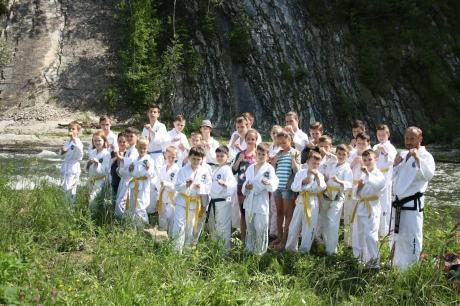 На Франківщині провели табір з таеквон-до