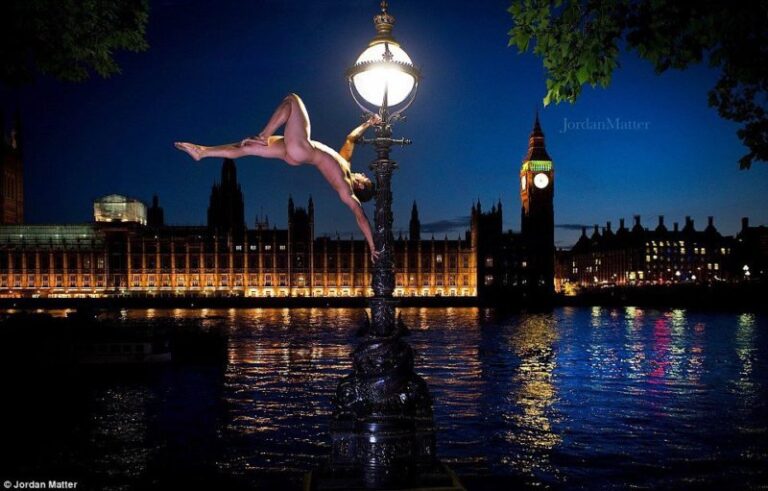 Сотні балерин із усього світу роздягнулися для грандіозної фотосесії (ФОТО)