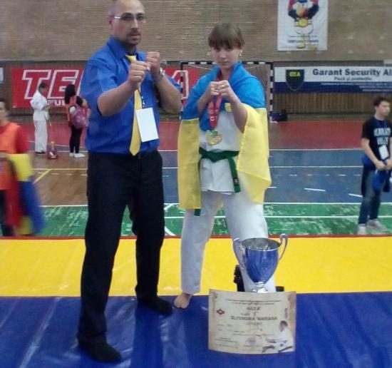Прикарпатка виборола “золото” чемпіонату Європи з кіокушинкай карате (ФОТО)