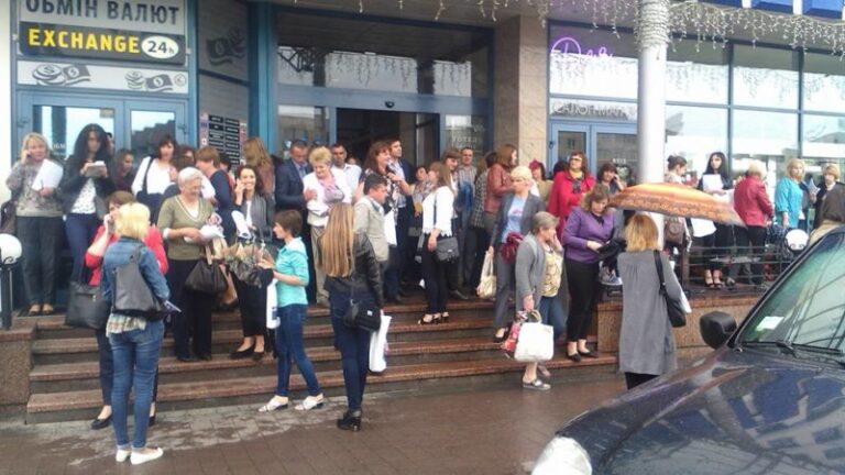 Готель ”Надія” евакуйовують – попередили про замінування (ФОТО)