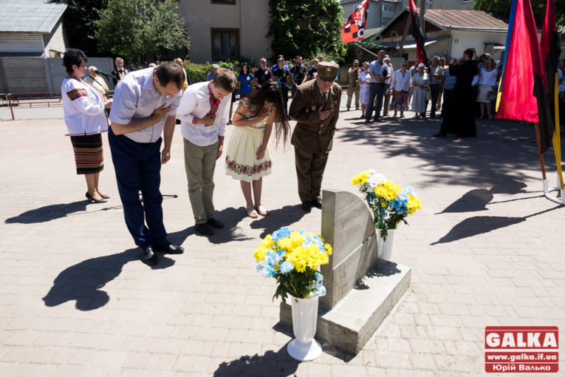 У Франківську урочисто заклали камінь під будівництво пам’ятника Роману Шухевичу (ФОТО)