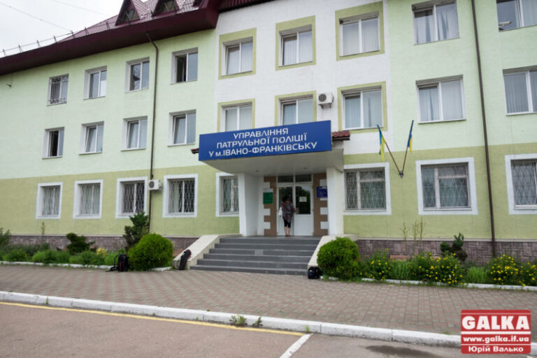 Франківські патрульні супроводжуватимуть дитячі екскурсії та видаватимуть дозволи на вантажі