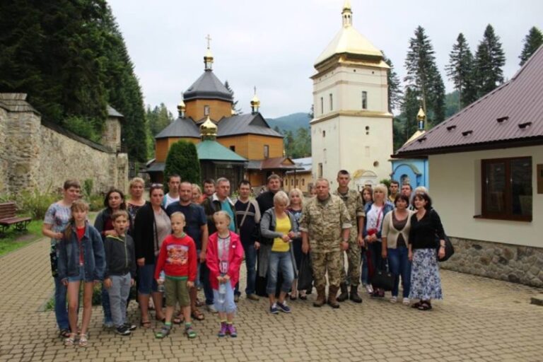 Військові здійснили паломництво до Манявської святині (ФОТО)