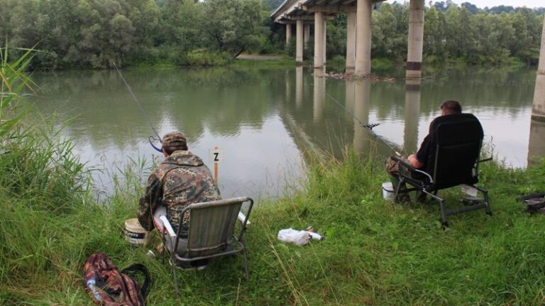 61 рибалку-порушника спіймали в області під час нересту