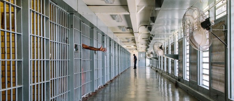 На чотири роки ув’язнення засудили франківця, який обкрадав будинки