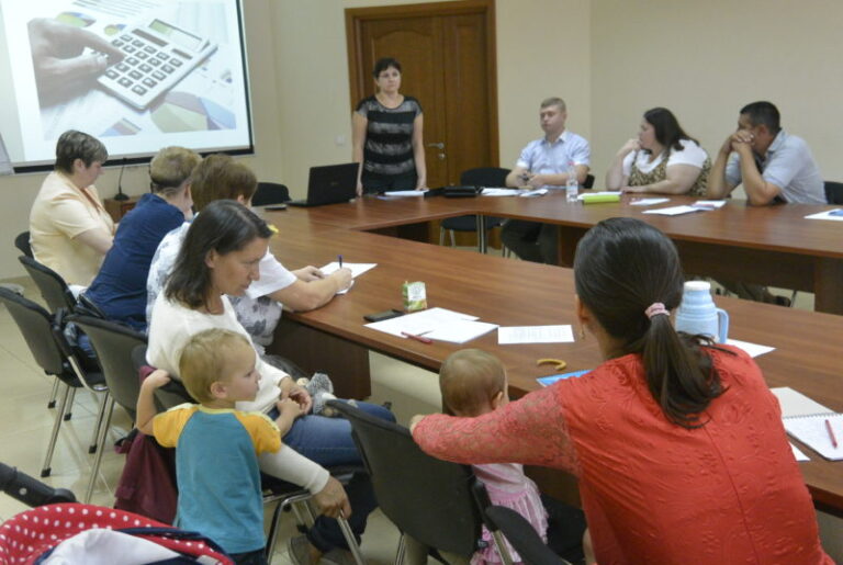 Франківський Карітас організував для підприємців-початківців консультації з бухгалтерії та оподаткування