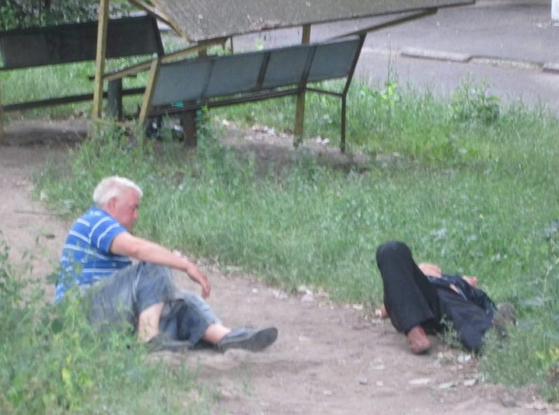 “Наливайка” на Пасічній працює, як ні в чому не бувало, – депутат