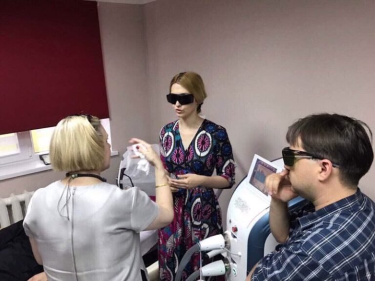 Іноземна експертка знайомить франківських медиків з новітніми лазерними технологіями