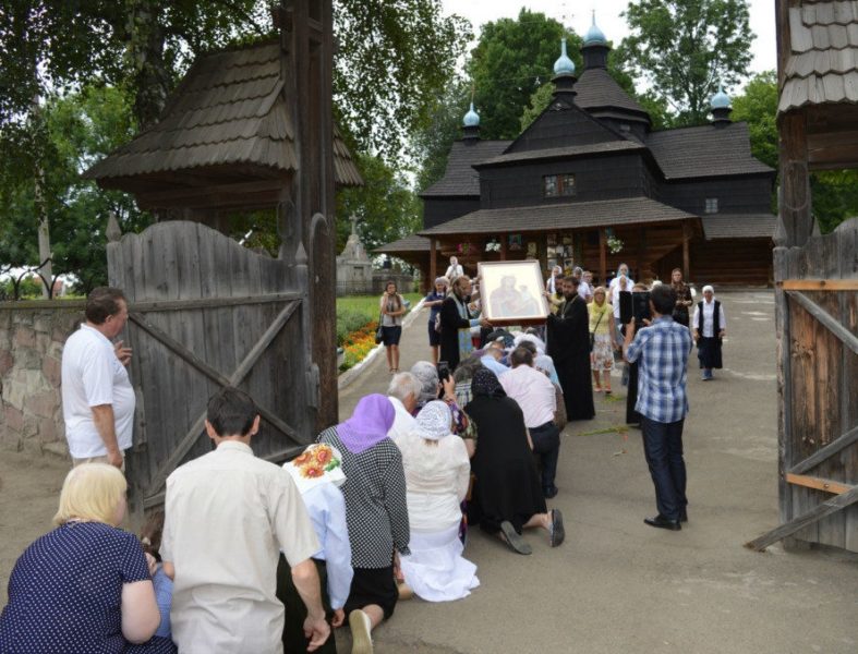 Афонські монахи передали ікону православним Коломиї (ФОТО)