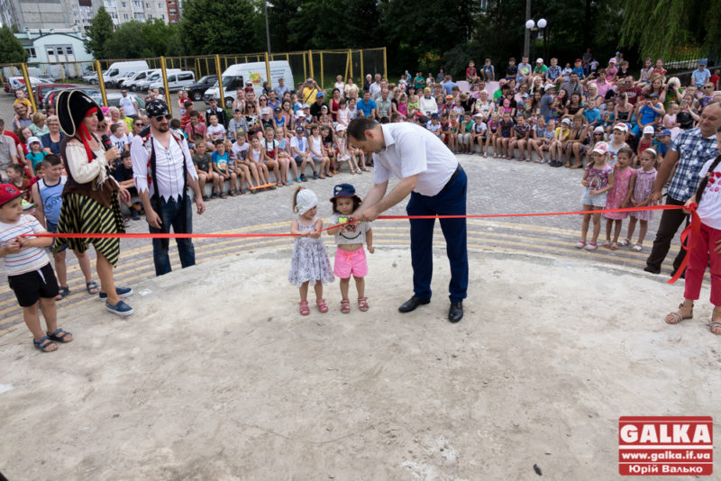 Казковий майданчик “Фортецю” відкрили у Франківську (ФОТО)