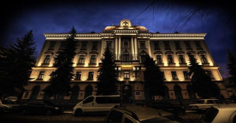 Восени підсвітять головний корпус Івано-Франківського медуніверситету