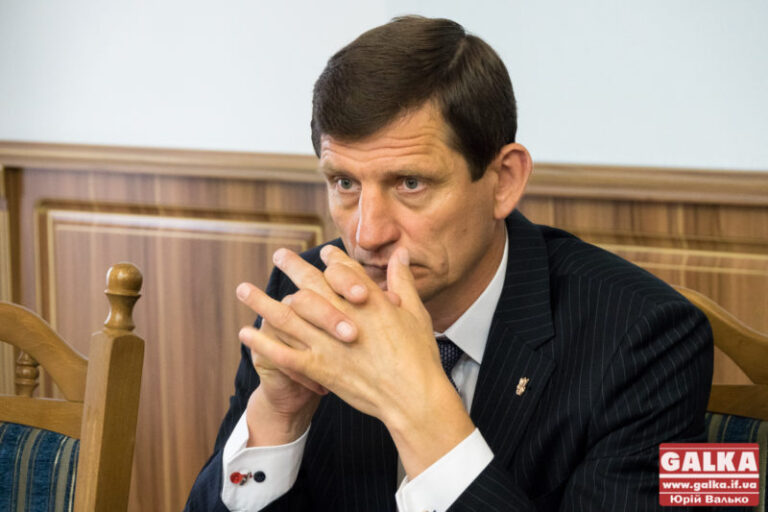 Голова облради переживає, що поляків  ув’язнюватимуть за вітання “Слава Україні”