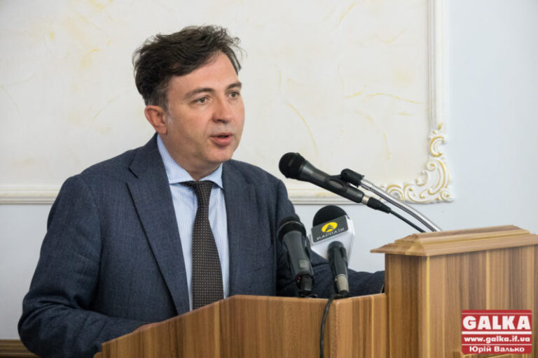 В області 11 випускників отримали найвищі бали із ЗНО