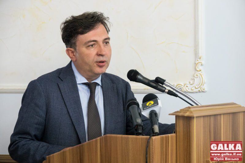 В області 11 випускників отримали найвищі бали із ЗНО