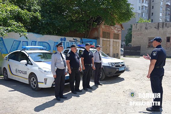В зону АТО провели ще двох прикарпатських правоохоронців (ФОТО)