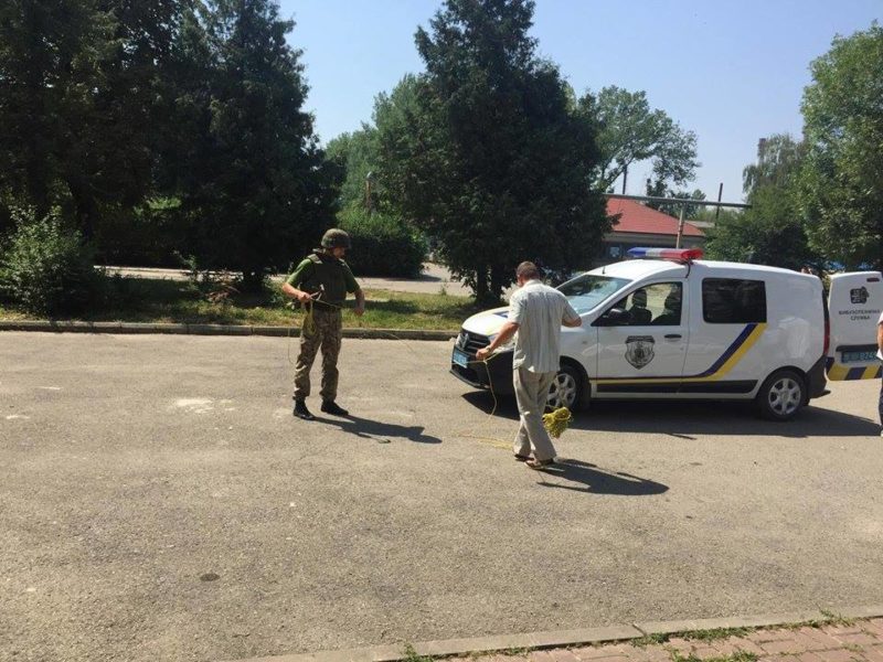 На Незалежності підірвали підозрілий кейс (ФОТО)