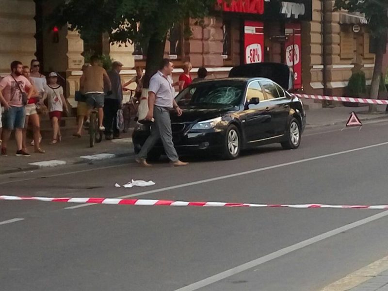 Поблизу Білого дому BMW збила пішохода, чоловік помер
