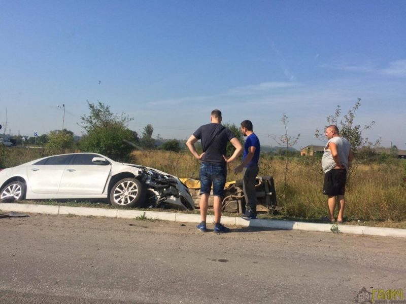 Поблизу Галича трапилася ДТП з потерпілими (ФОТОФАКТ)
