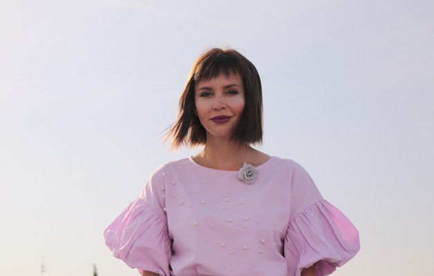 Новою ведучою “Орла і решки” стала діджейка і телепродюсерка Наталі Неведрова