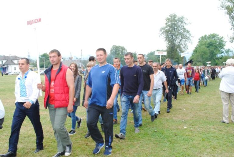 Мешканці Долинщини змагалися за першість у семи видах спорту