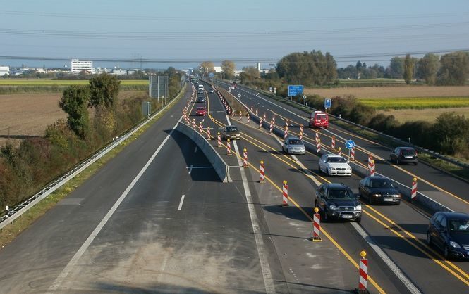 В Україні планують звузити ширину смуг руху