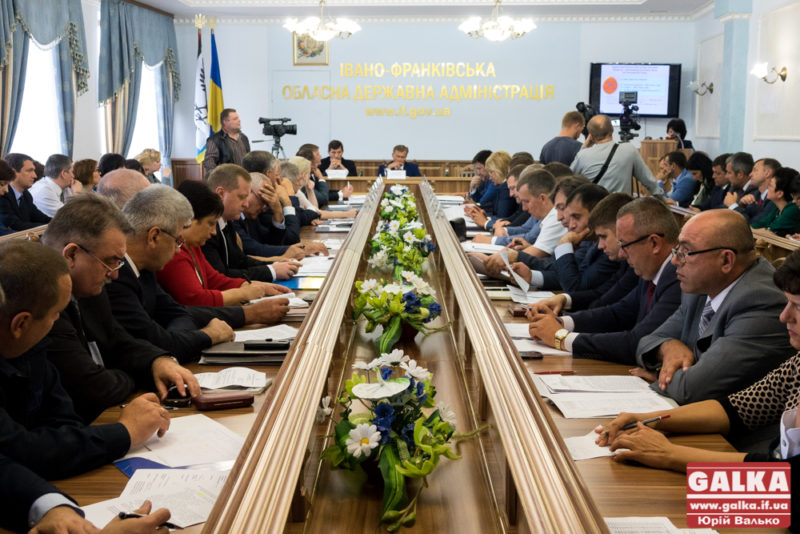 Дорожникам області боргують 5,5 мільйонів гривень зарплати