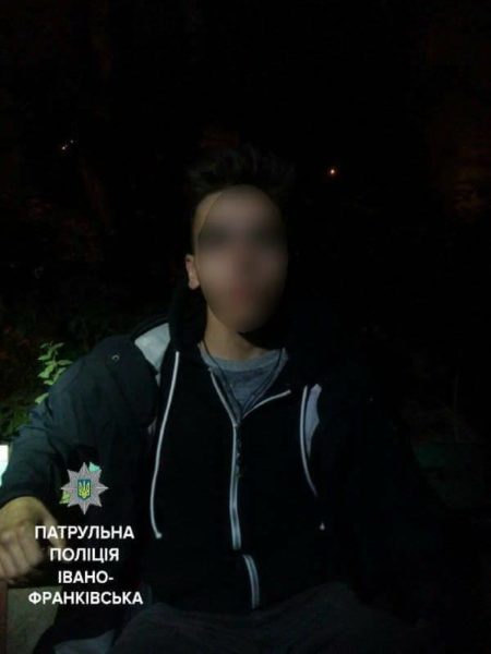 Франківські патрульні затримали студента з марихуаною